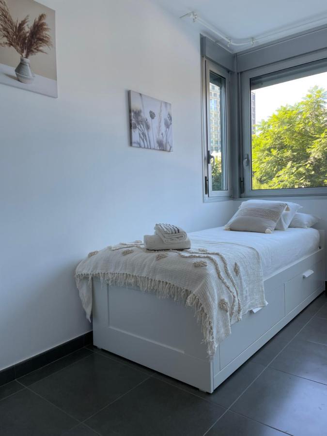 Standing Apartment Barcelona Forum Sant Adria de Besos Buitenkant foto